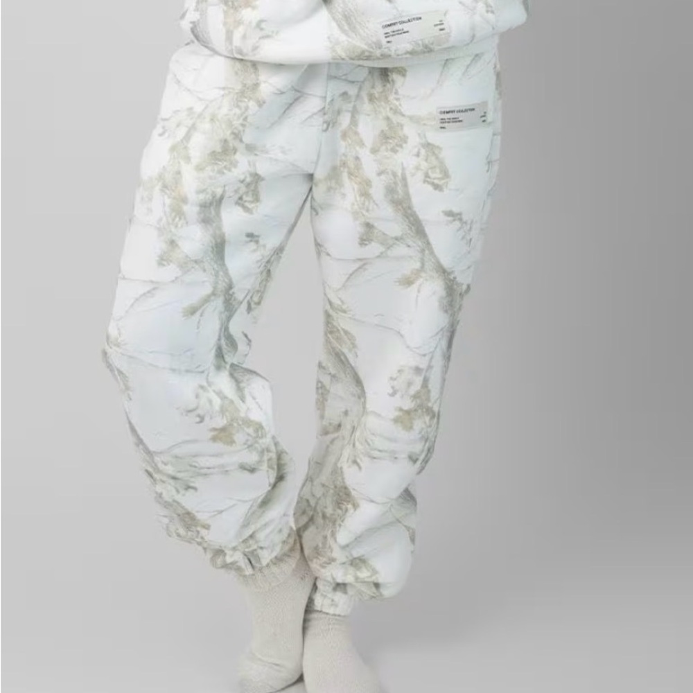 Comfrt Camo Sweatpants Joggers